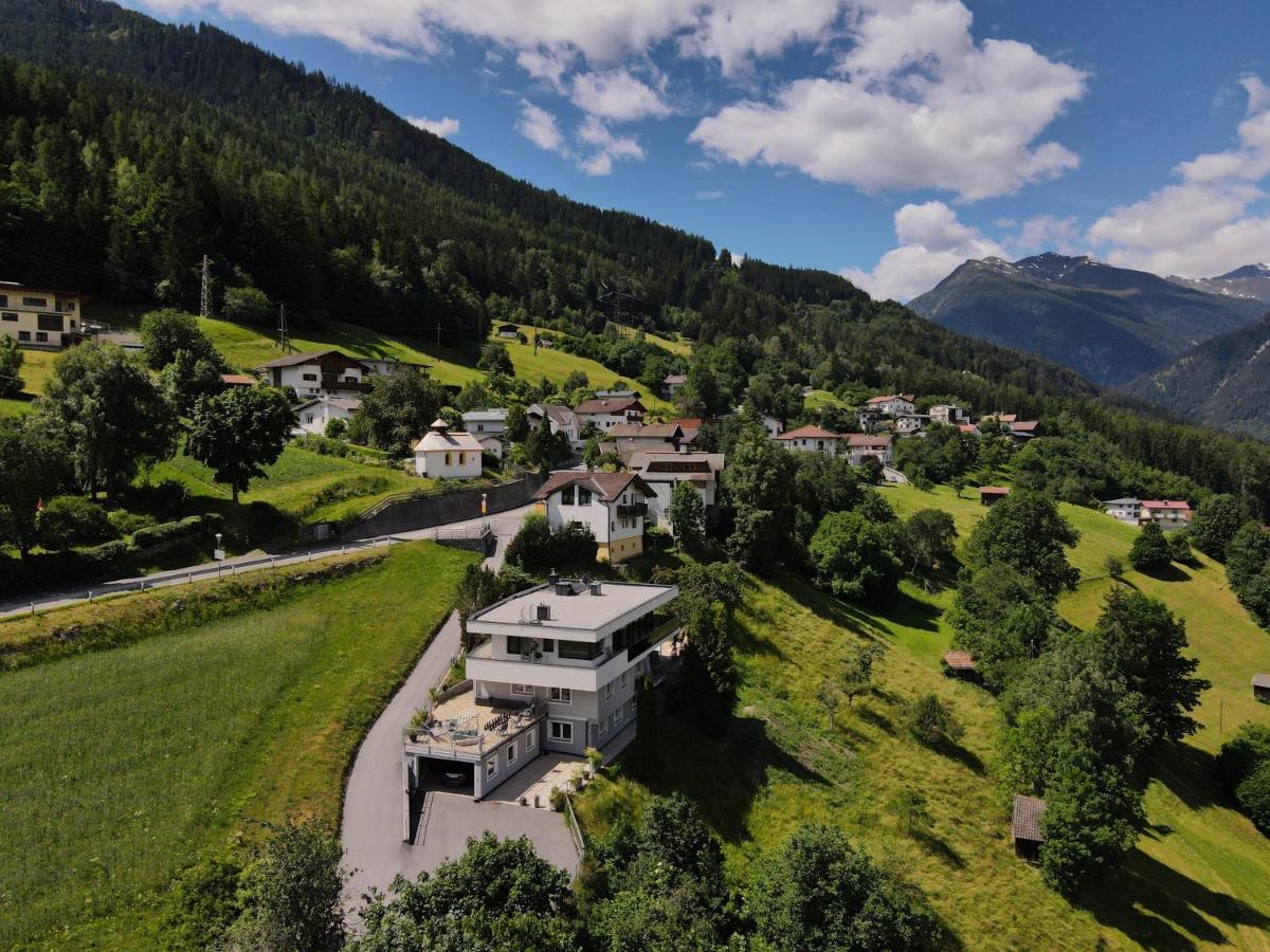 Ferienhaus Freizeit Villa Landeck Luaran gambar